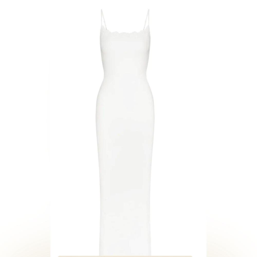 Skims Fits Everybody Lace Long Dress - Picture 2 of 6